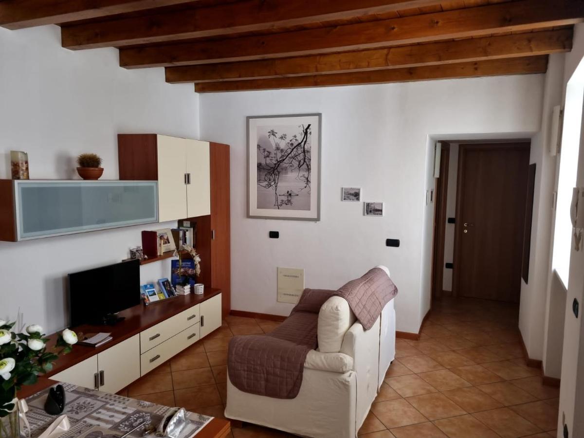 Casa Vacanze Il Tuffetto Olginate Екстер'єр фото